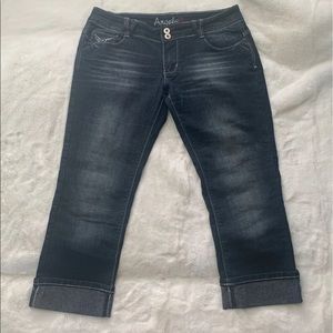Capri Jeans